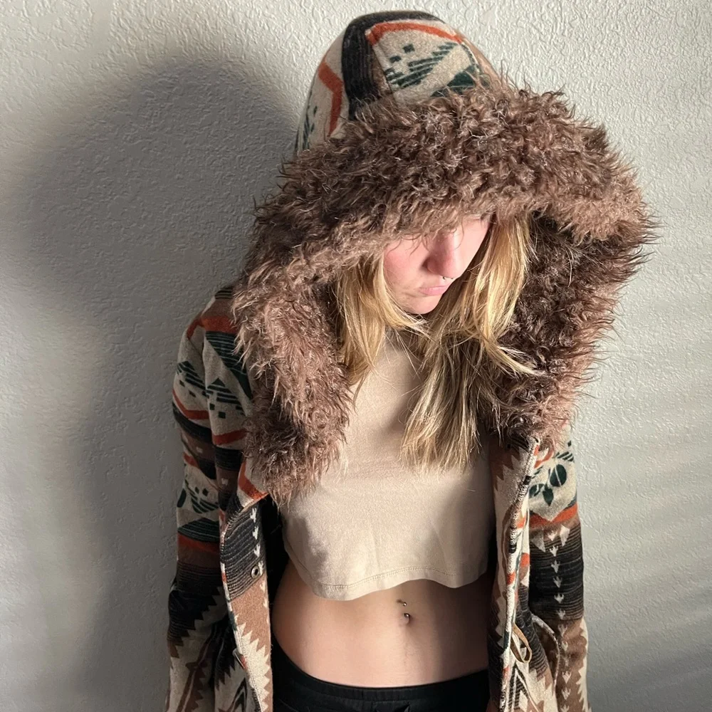 Aztec Jacket - Picture 3 of 3